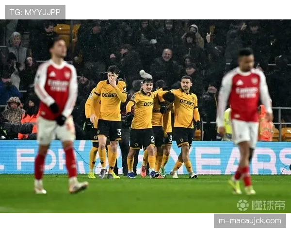 英超球队平均每次进攻序列传球次数减少，战术打法趋向简单直接